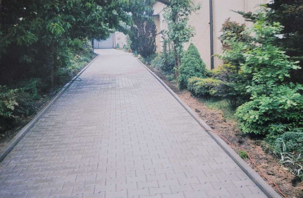 Układanie kostki brukowej Montaż ogrodzeń panelowych