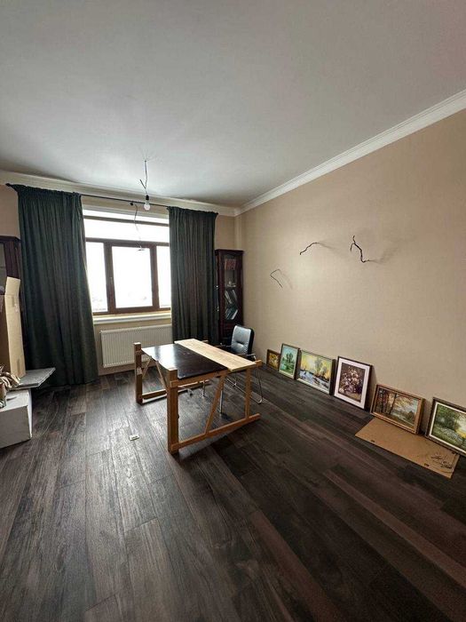 Продам сказочный домик на лужайке в селе Богдановка (Броварской р-н)