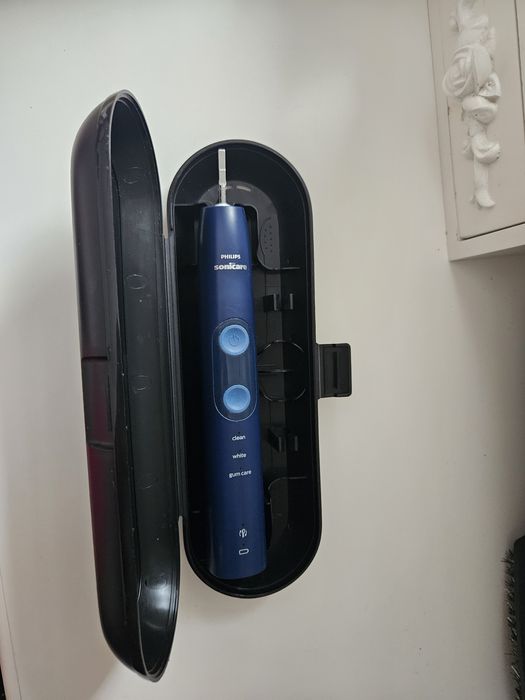 Szczoteczka soniczna philips 5100