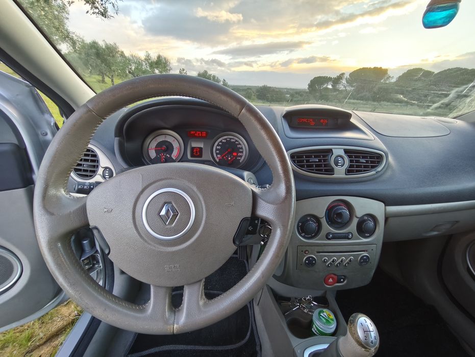 Renault Clio 1.5 dCi - Excelente estado