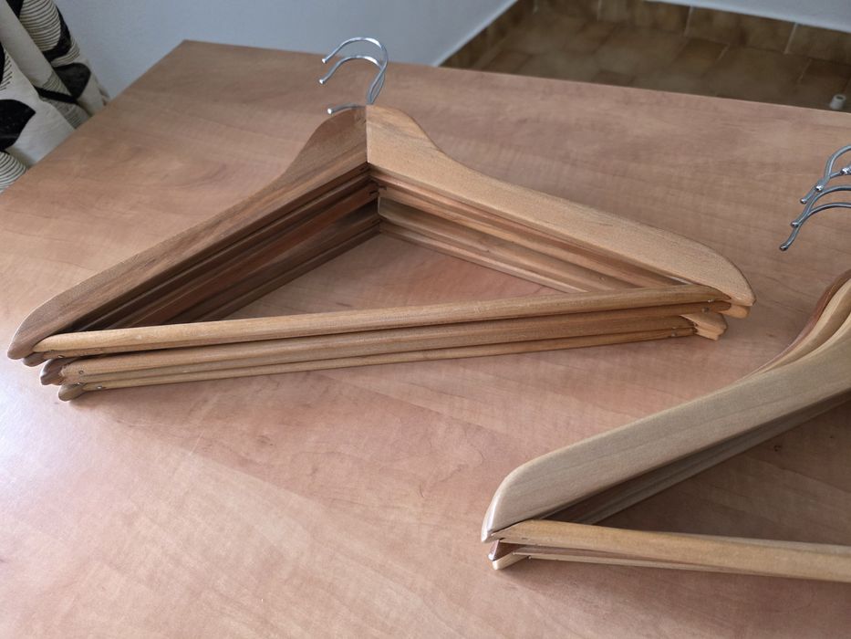 Pack 10 Cabides Madeira