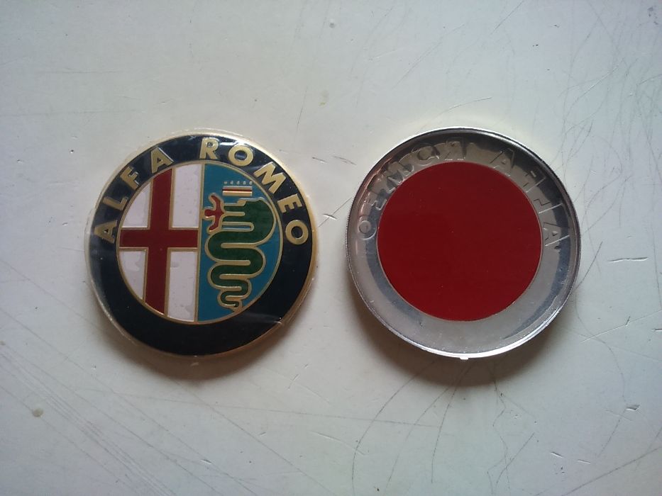 Símbolos emblemas logótipos Alfa Romeo 74 mm frente e trás