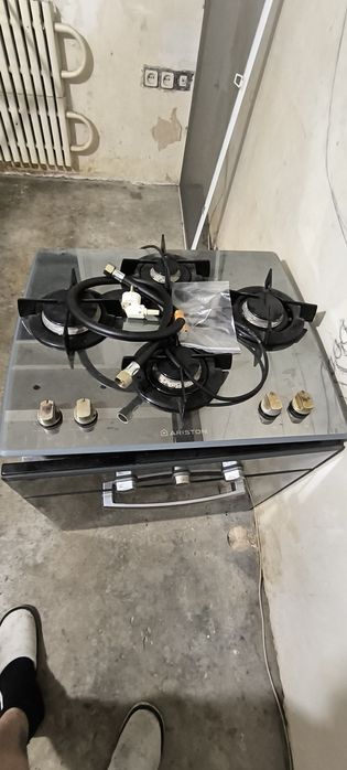 Продам духовой шкаф и противень