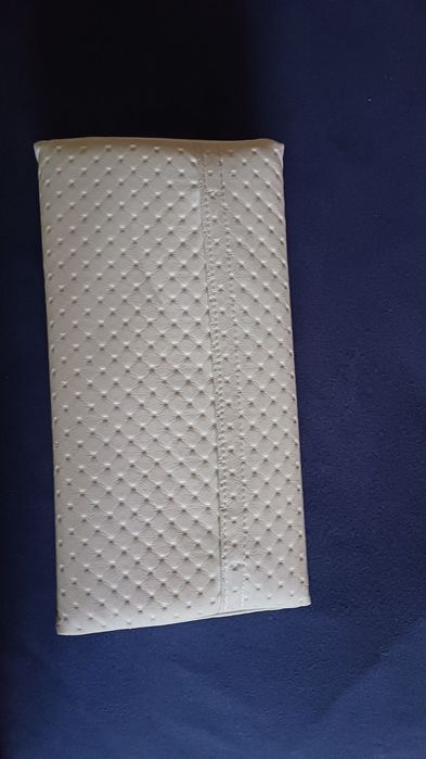 Poduszka pod dłonie do paznokci
