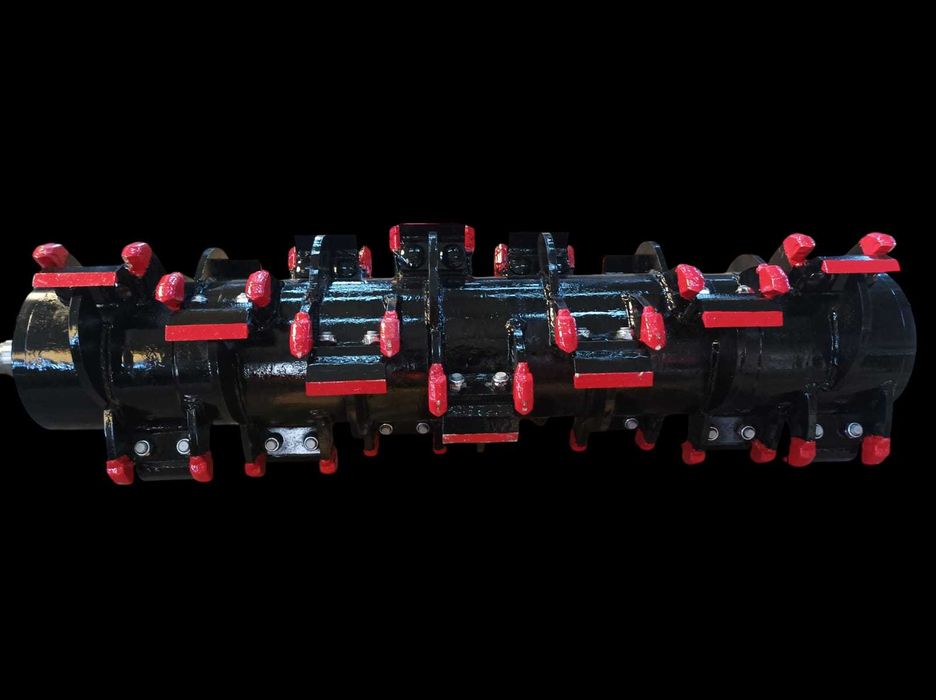 Głowica kosząca z agresywnym rotorem do koparki lub wysięgnika