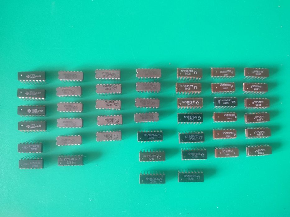 Микросхемы 43 штуки одним лотом