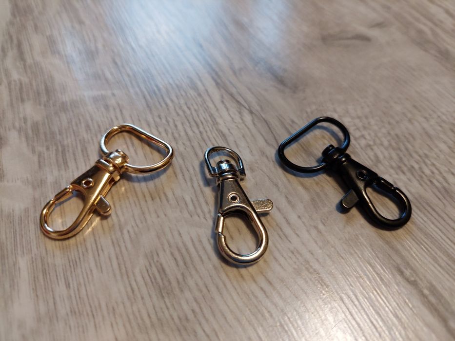 Breloczek brelok do kluczy do torebki serce różne kolory na prezent