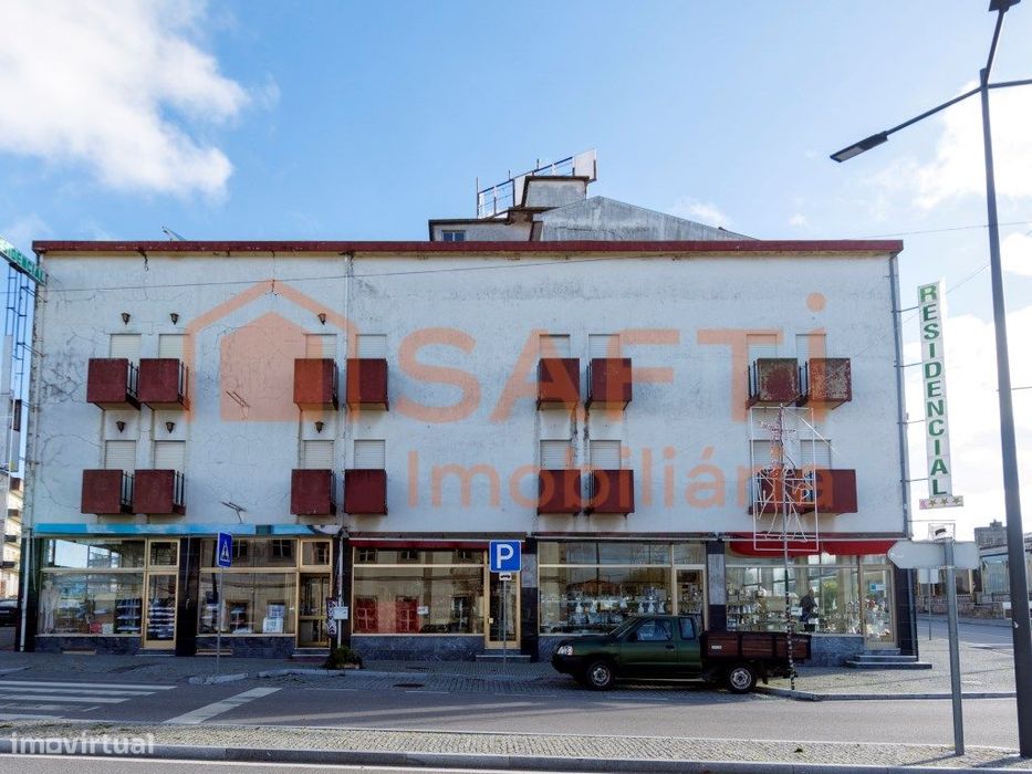 Estabelecimento de HOSPEDAGEM, COMÉRCIO E SERVIÇOS no centro de Vil...