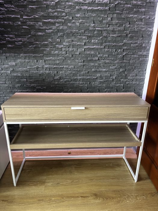 Stolik,konsola,male biurko