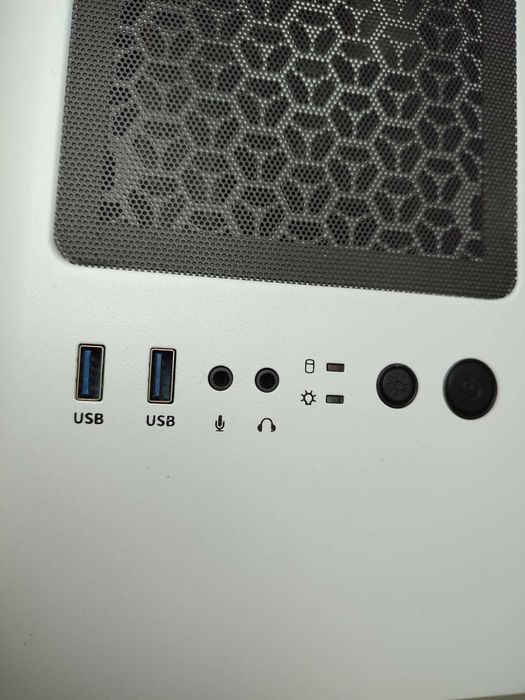 PC gaming - RTX 2070 super & Ryzen 5 3600 - 1TB SSD - 16GB RAM