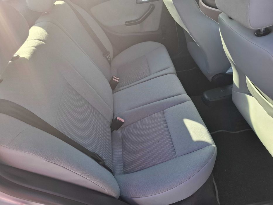 Seat Ibiza 1.2 Gasolina 5 Portas / Lugares Muito bom estado