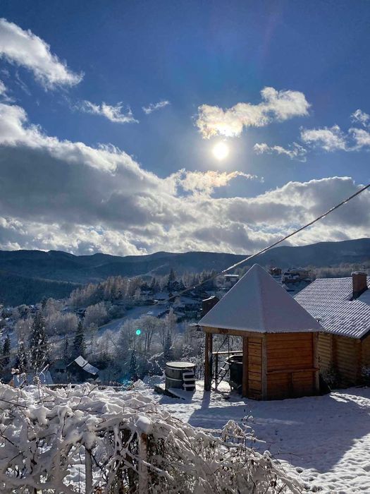 Апартаменти в центрі на 2-4 осіб. Поруч чан. Вид на гори