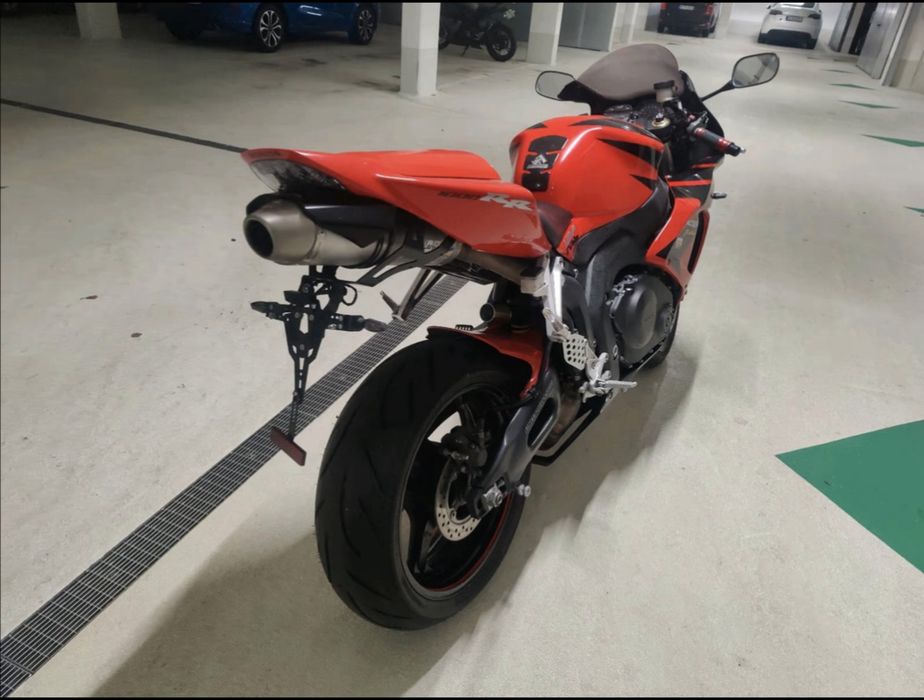 Honda Cbr 1000rr fireblade sc 57B