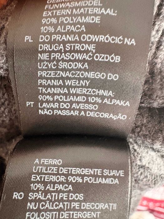 Ciemnoszary sweter z pingwinami z cekinów H&M – rozmiar S