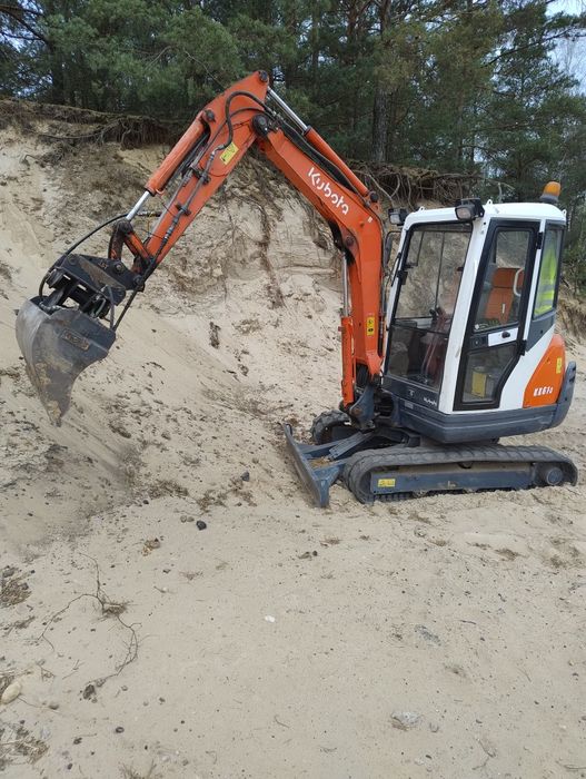 Usługi minikoparką 2.6t