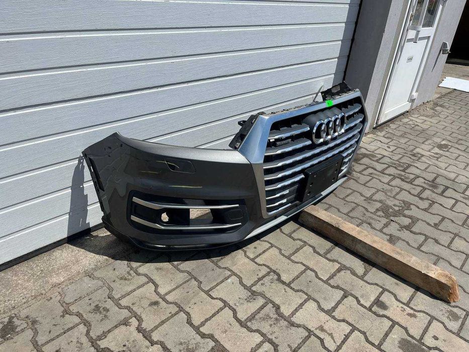 Audi Q7 4M бампер