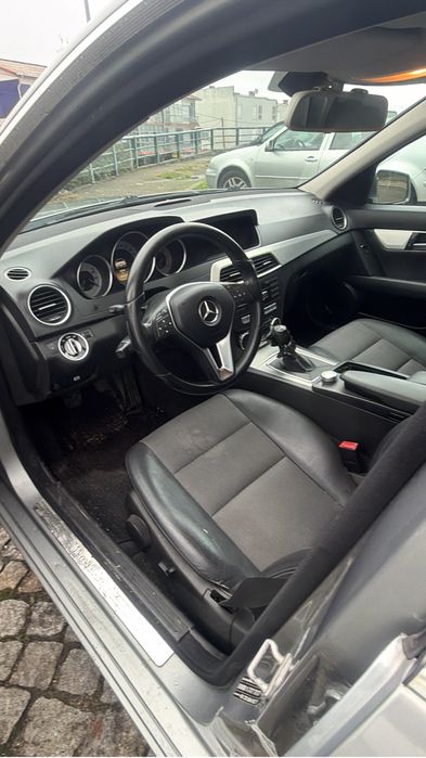 Mercedes Benz 2.2 Cdi