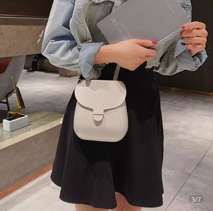 Carteira tiracolo branca, nova