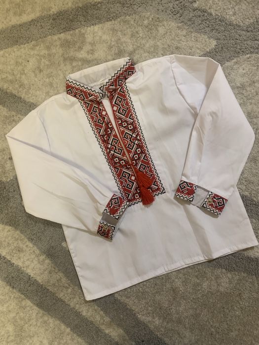 Дитяча вишиванка для хлопчика