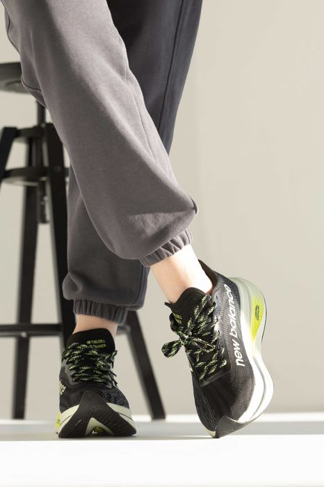 Кросівки New Balance FuelCell SuperComp Trainer v2 premium