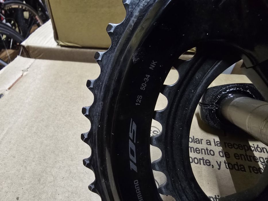 Pedaleiro shimano 105 semi novo