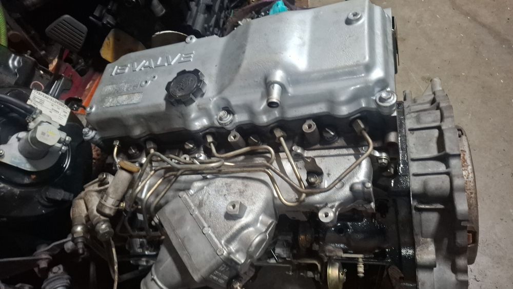 Motor Toyota haice 2 L