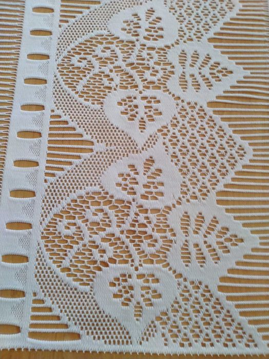 Biały obrus/ bieżnik nowy