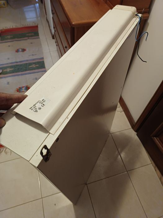 Vendo espelho para casa de banho novíssimo