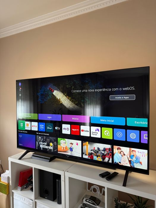 Smart TV 65” + SoundBar