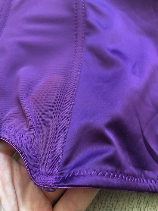 Елегантний корсет фіолетового кольору
