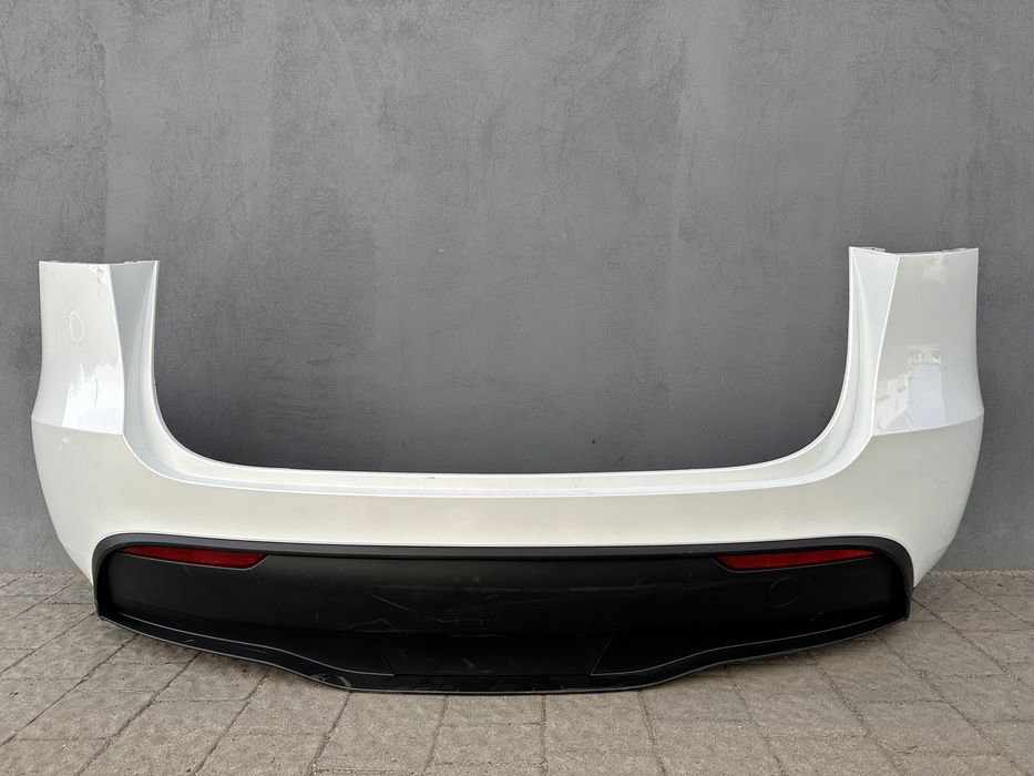 Tesla Model Y 2023 бампер задній в зборі Тесла запчастини оригінал МУ