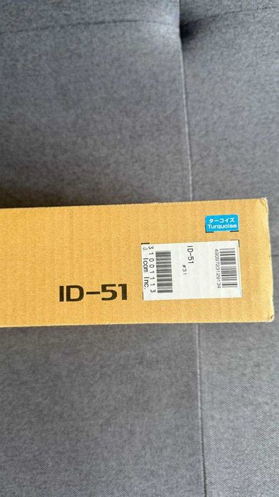 Цифро-аналогова портативна радіостанція Icom ID-51 plus