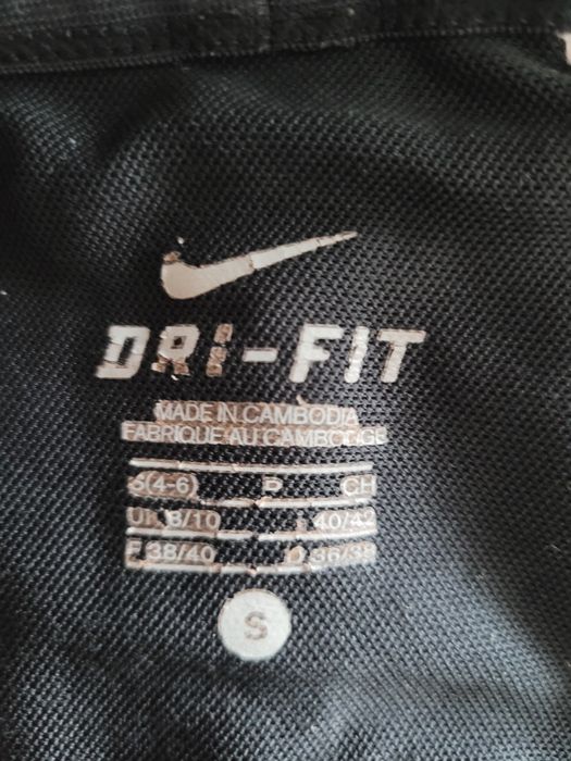 Spodenki 3/4 sportowe Nike r. S