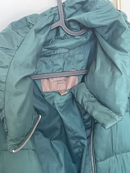 Blusão de penas verde escuro