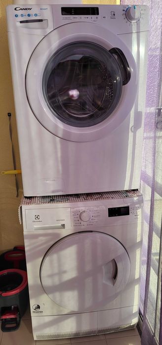 2 Maquinas de lavar e secar roupa