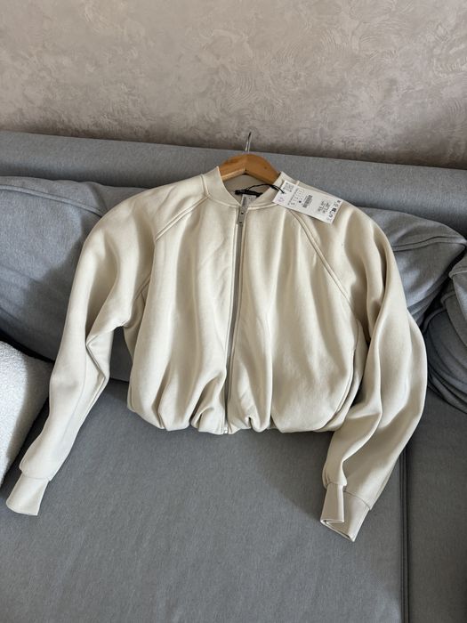 Бомбер весняний Zara, розмір S