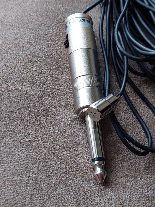 Микрофон петличный электерный AOI ECM-1028 Япония