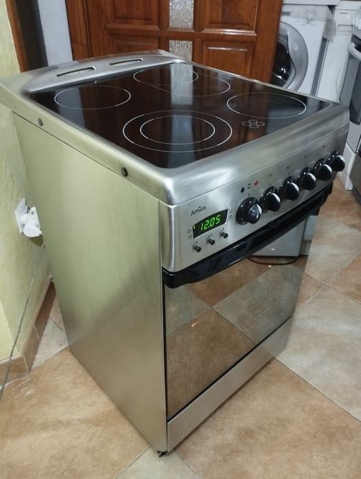Плита електрична з духовкою електричною Amica Нержавійка