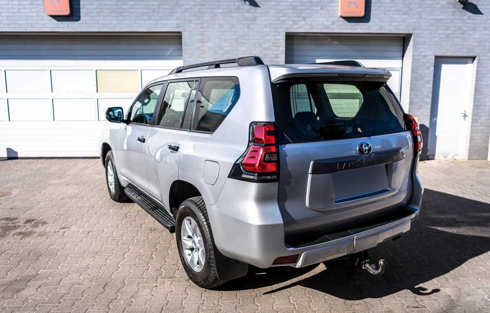 У проажі авто з ЄС  Toyota Land Cruiser 2.8 D-4D Automatic 2021