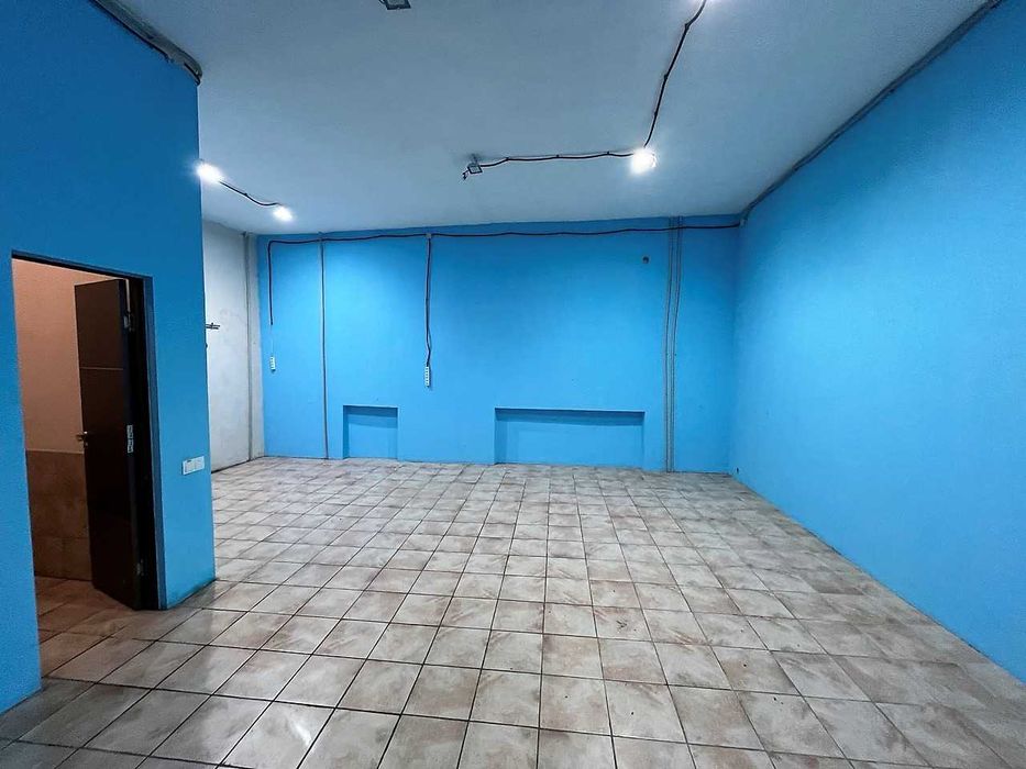 Здається в оренду приміщення р-н Легенди