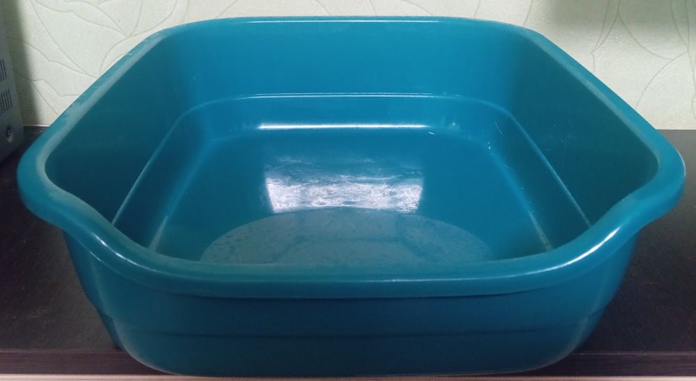 Лоток для котів .