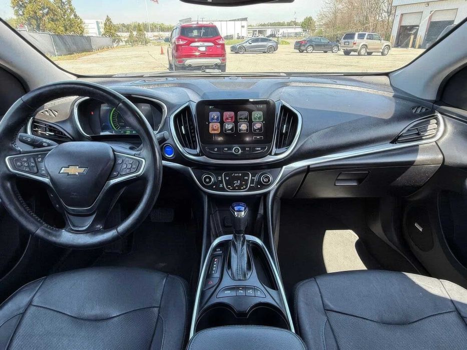 Chevrolet Volt Premier      2017