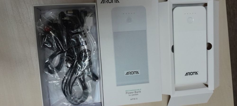 Aroma Fonte de alimentação portátil , Powerbank Novo