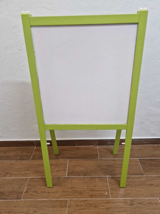 Quadro de dupla face para criança – giz e marcador
