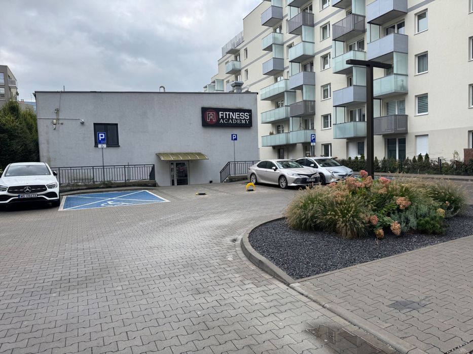 Wynajmę Miejsce Parkingowe naziemne Wrocław Żegiestowska 7