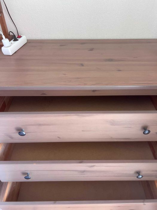 Móveis IKEA roupeiros BRIMNES e comoda descontinuada HEMNES