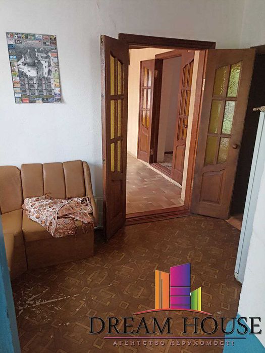 Продаж будинку в центрі м. Тальне