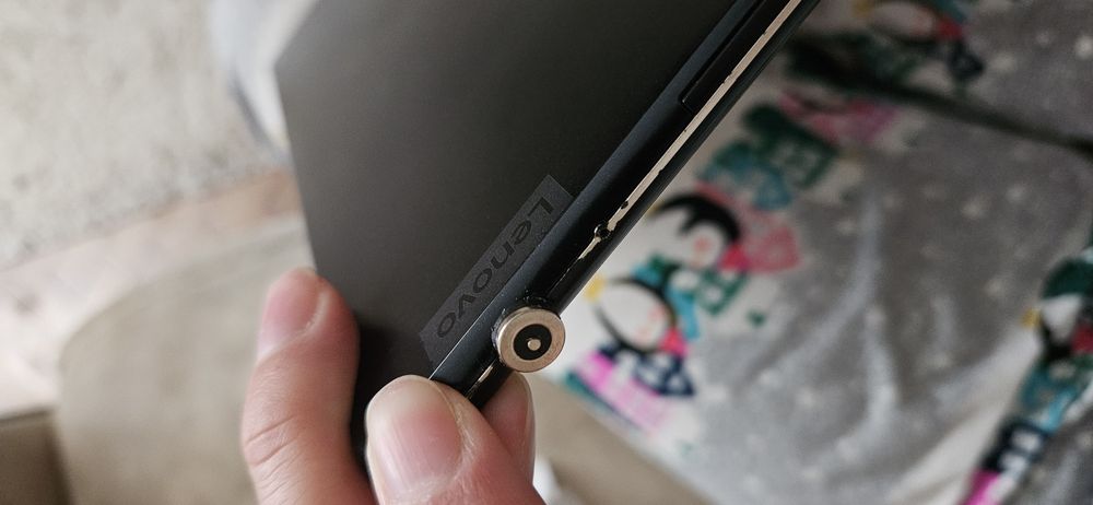 Планшет Lenovo TB-X605L