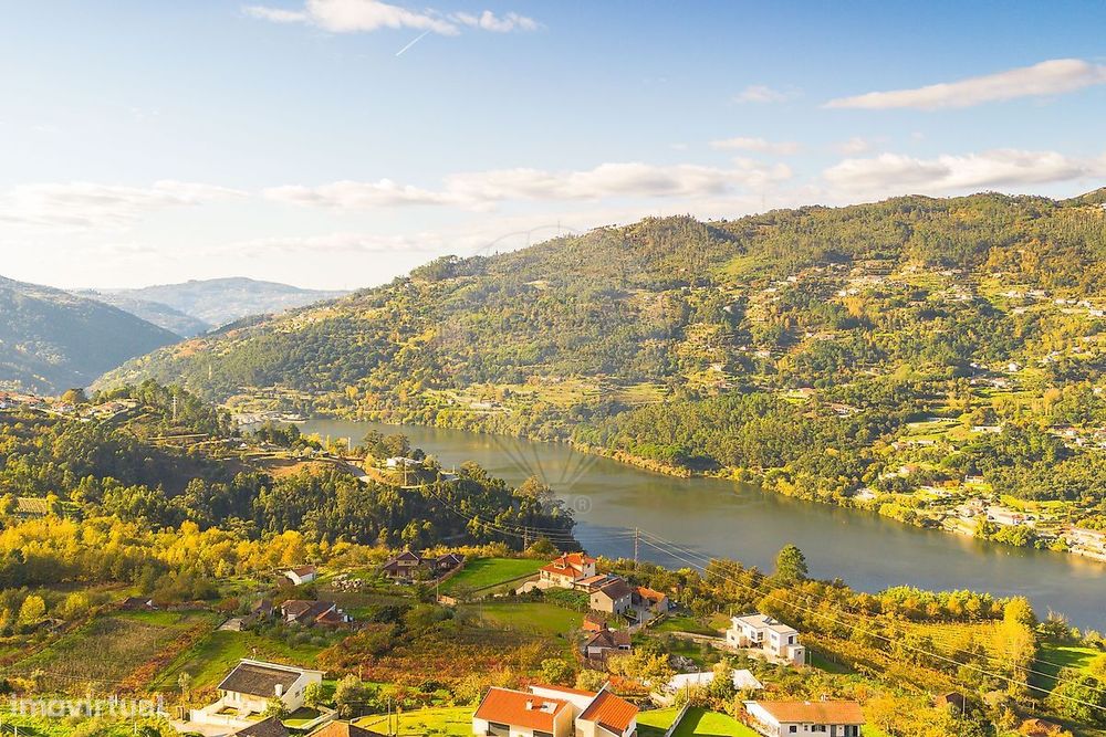 Moradia T2 para venda — Cinfães, Viseu