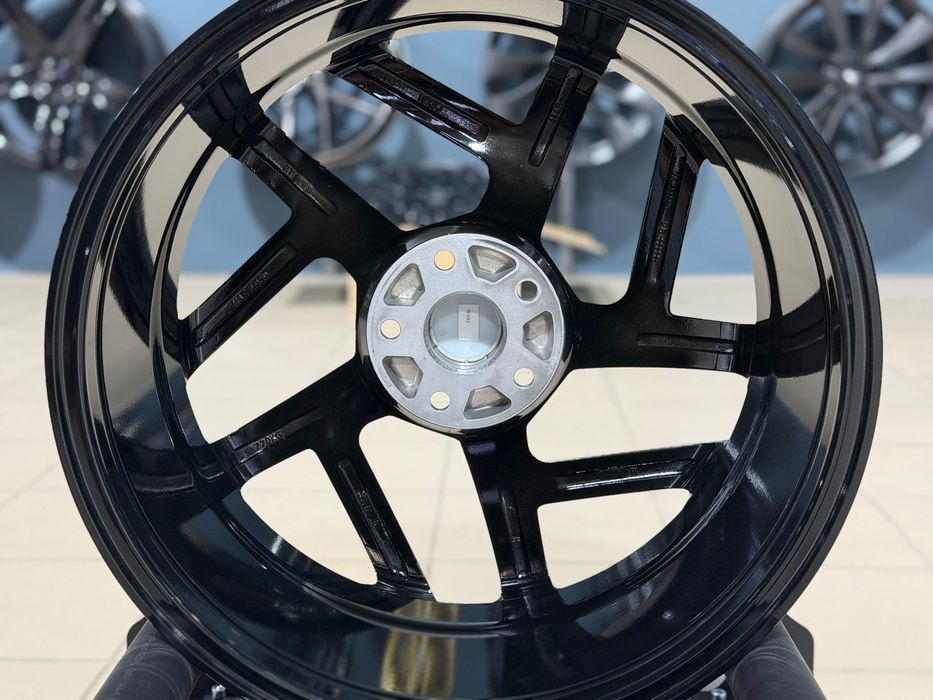 Нові диски Volkswagen Skoda R18 5x112 REPLICA VW6108 Black Machined Face